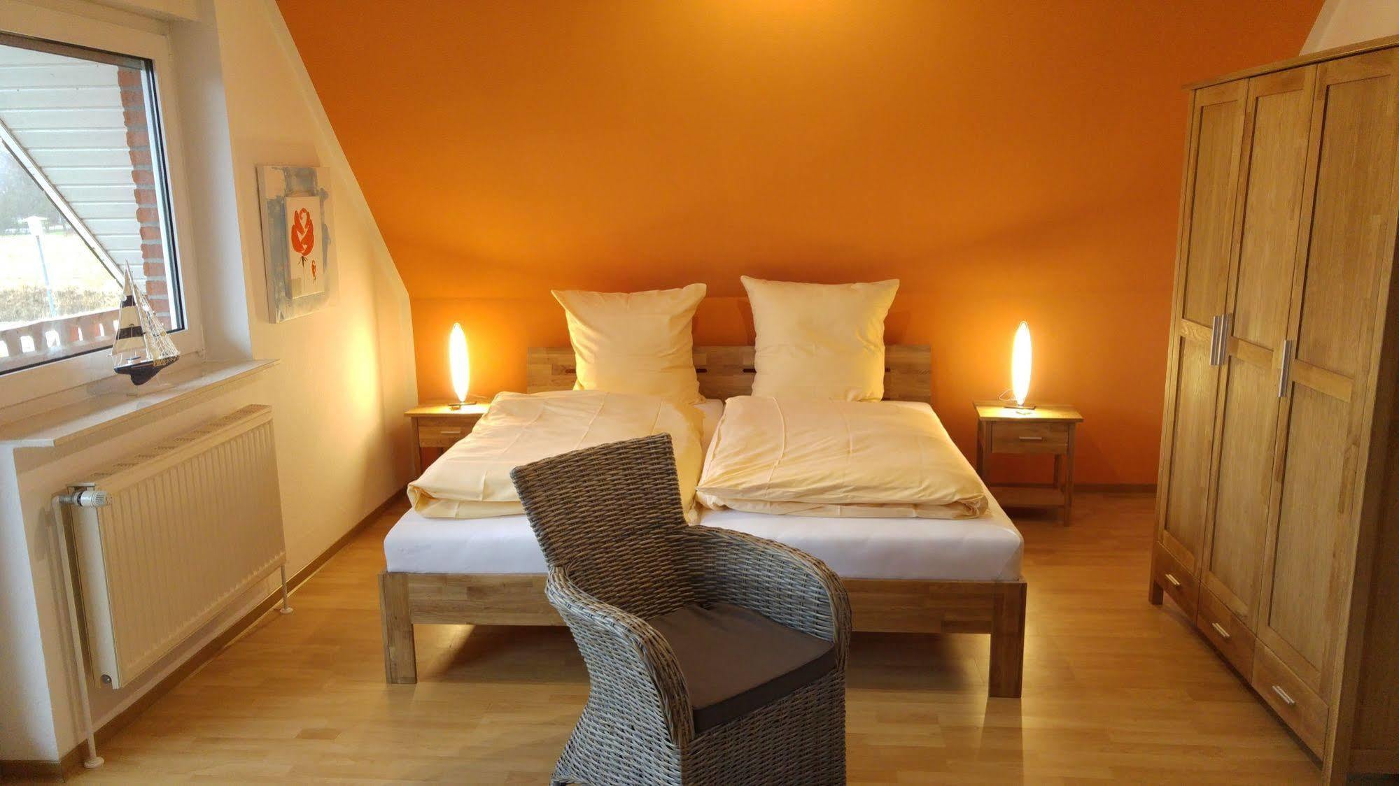 Naturwert Hotel Garni Ursula Krummhorn Bagian luar foto
