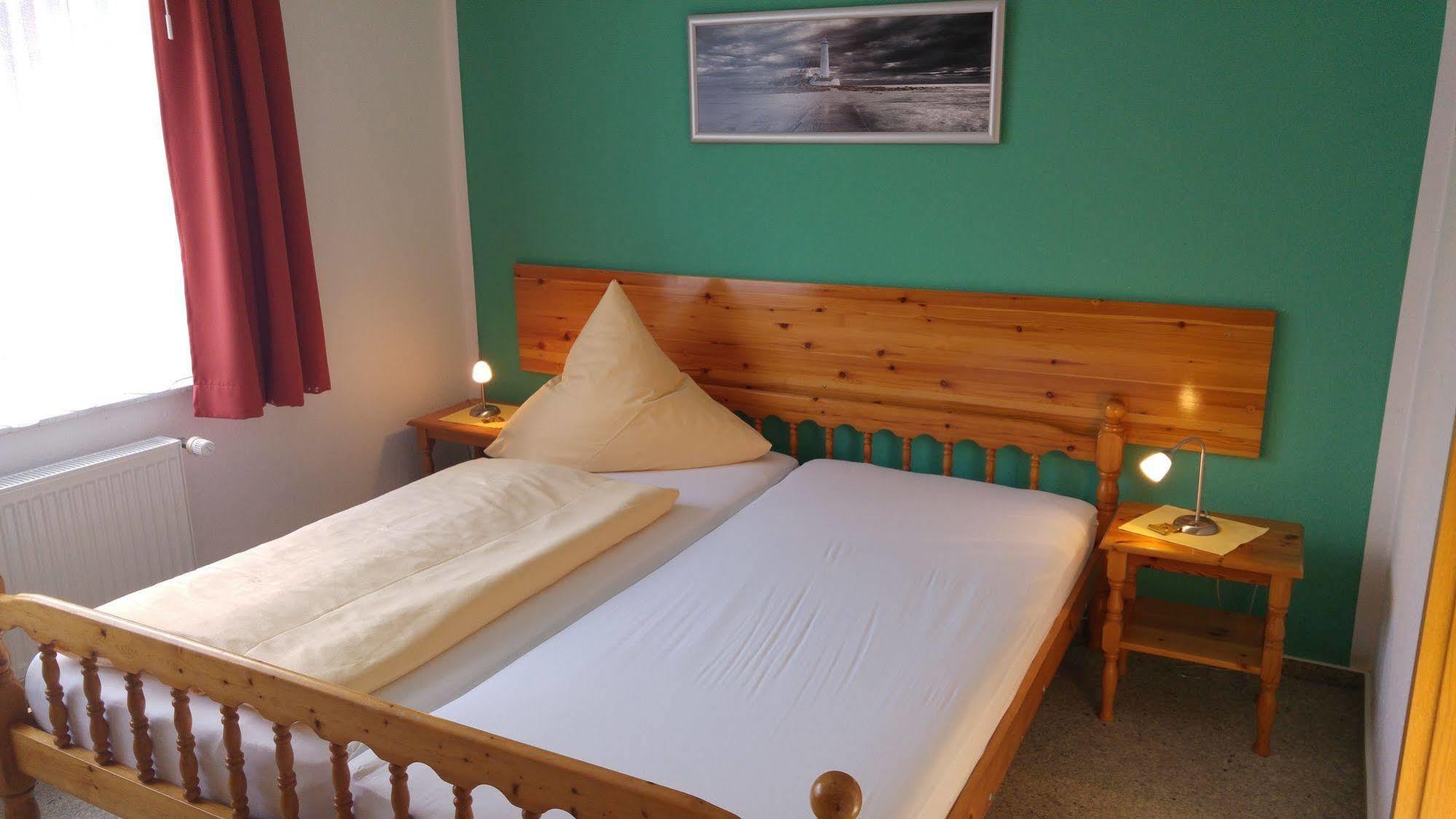 Naturwert Hotel Garni Ursula Krummhorn Bagian luar foto