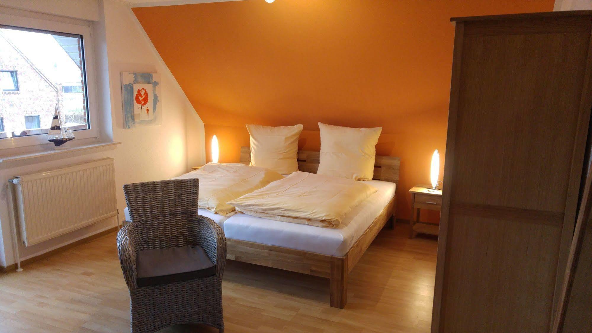Naturwert Hotel Garni Ursula Krummhorn Bagian luar foto